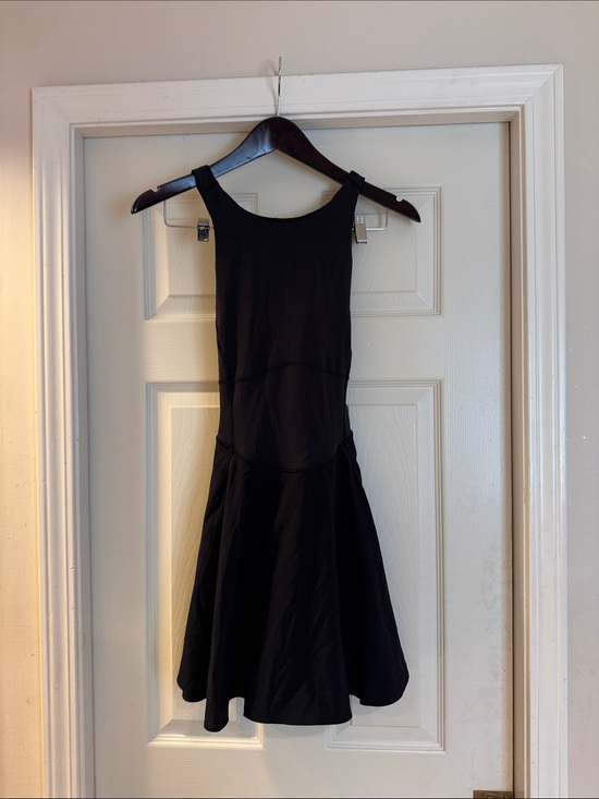 lululemon athletica Dresses & Skirts - Lululemon Cross Back Tennis Dress